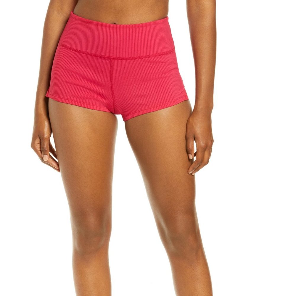 💙💖 Free People Movement Settle in the Court High Waist Shorts in Dragon Fruit